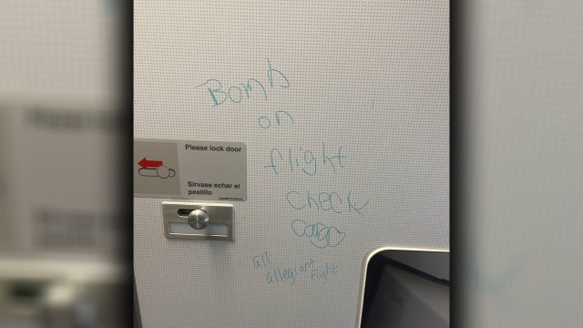 Photo of bomb threat found on Allegiant flight at PIE released, FBI continues search for suspect