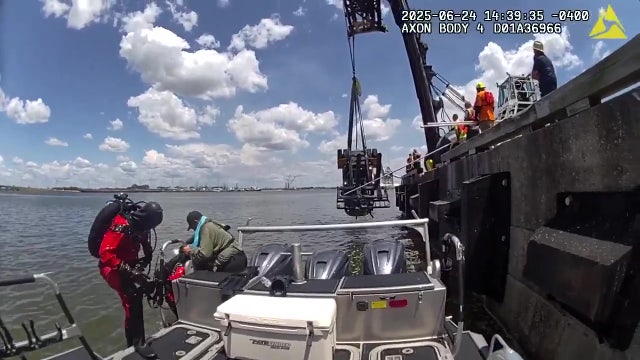 Video: Divers save sunken forklift at Port Tampa Bay