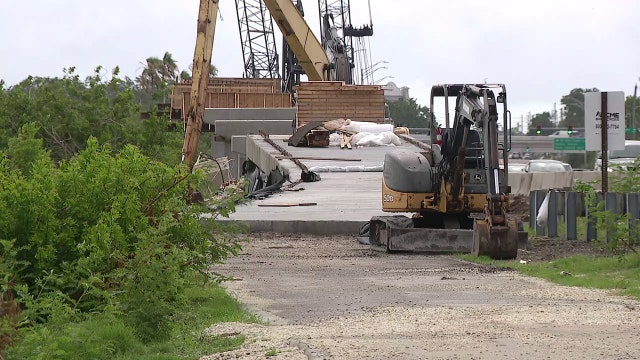 Officials build Pinellas pedestrian overpass to prevent pedestrian, bicyclist crashes