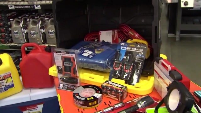 Hurricane 2025: What to pack in your emergency kit