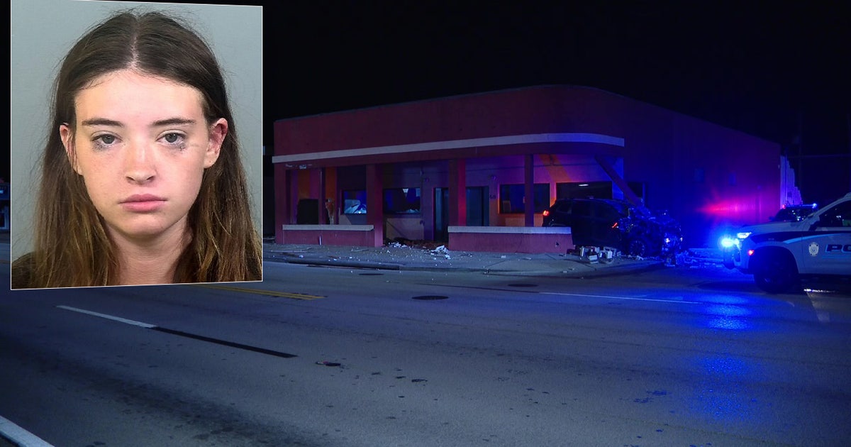 Bradenton woman arrested for DUI after plowing into 2 buildings: Police ...