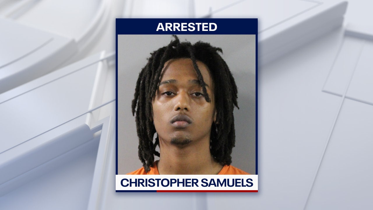 VIDEO: Teens rob detective at gunpoint during undercover operation