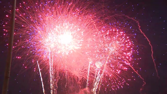 Early fireworks light up downtown Tampa ahead of storms