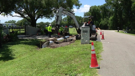 'You're feeling that oven': Outdoor crews take precautions in extreme heat