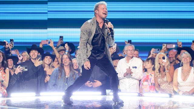Backstreet Boys' Brian Littrell sues Florida sheriff for refusing to remove trespassers from his private beach