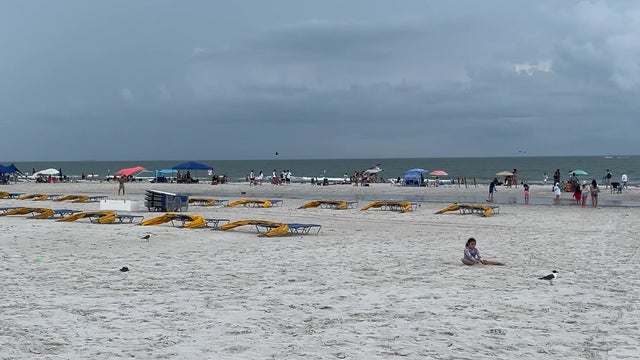 3 people hit by lightning on St. Pete Beach