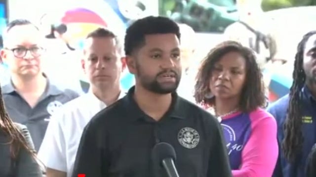 Florida Democratic lawmakers visit 'Alligator Alcatraz'