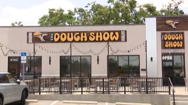 It's dinner and a dough show at this local restaurant