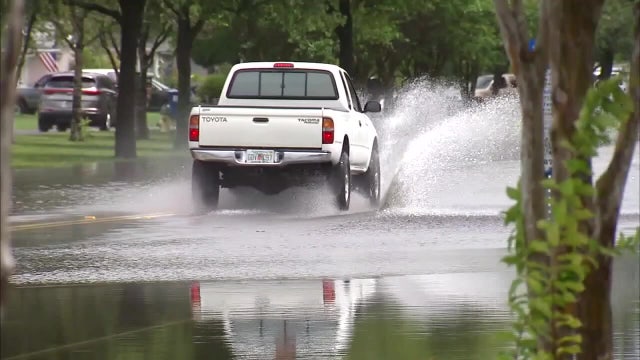 New Florida law targets speeding through flooded streets