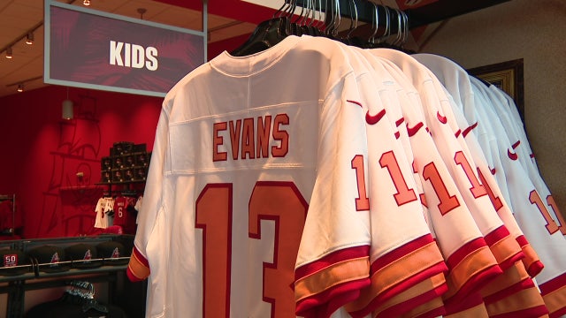 Bucs unveil 1976 throwback white creamsicle jersey for 2025 season