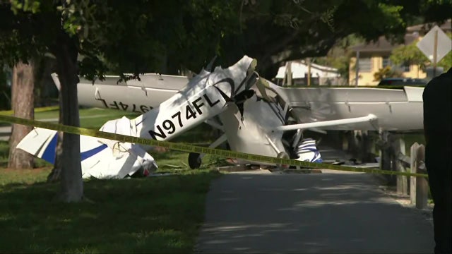 Plane crashes into car in Lake Worth, 7 people hospitalized: PBCFR