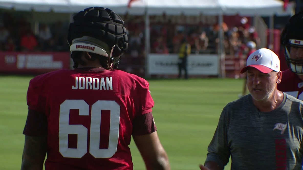 Offensive lineman named Michael Jordan playing for the Buccaneers: 'Can't play basketball'