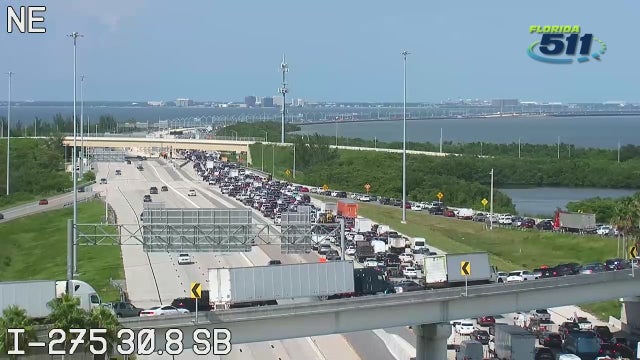 I-275 NB lanes cleared after crash causes heavy traffic on Howard Frankland Bridge