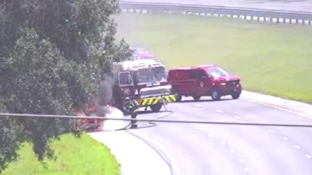 VIDEO: Car catches fire on I-75 after suspected mechanical issue, HCFR says