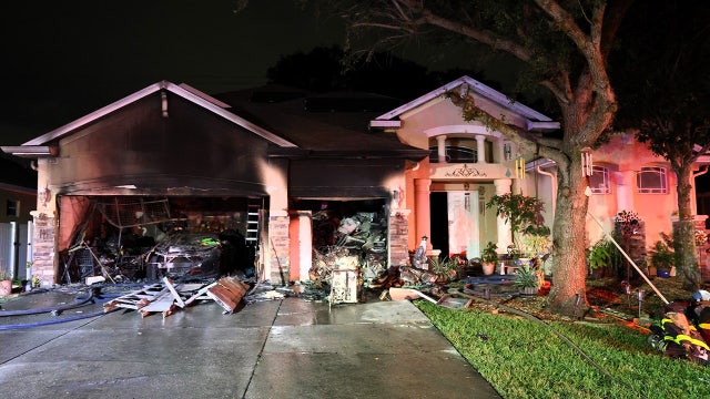 Firefighter taken to the hospital after Valrico home fire