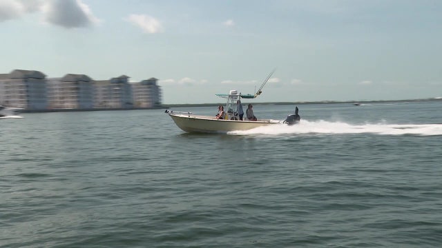 Rental boats rise in popularity, some worry about safety concerns
