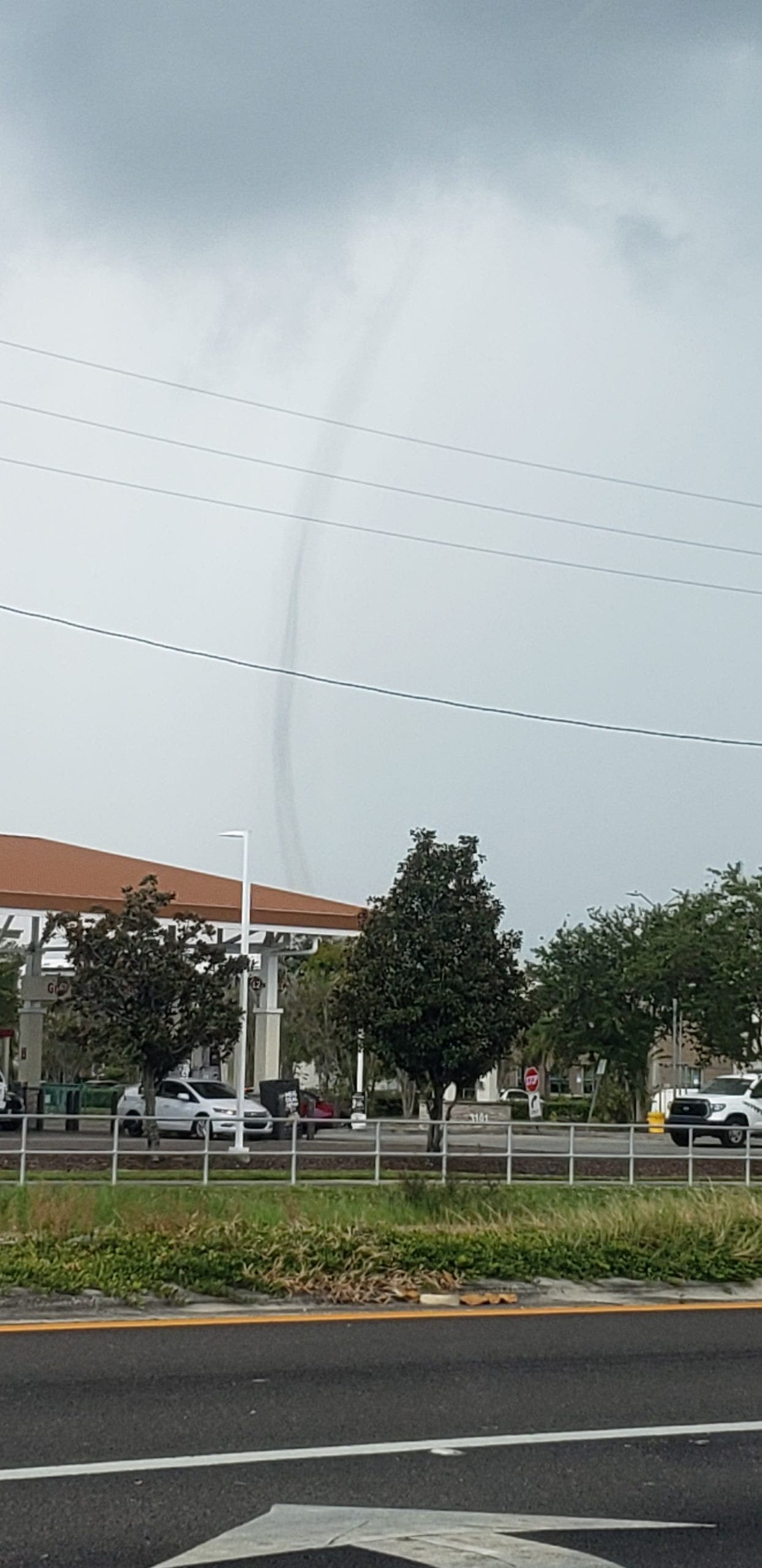 Landspout spotted over Pinellas Park Thursday afternoon