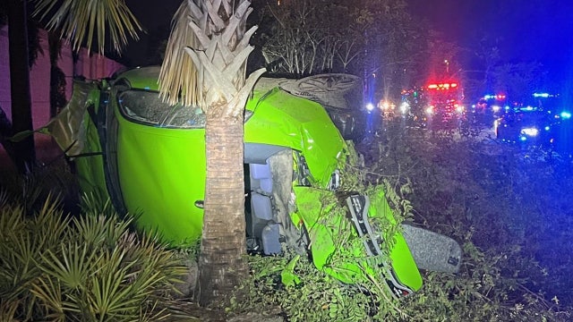 3 people hospitalized after Dodge Charger goes airborne on I-75