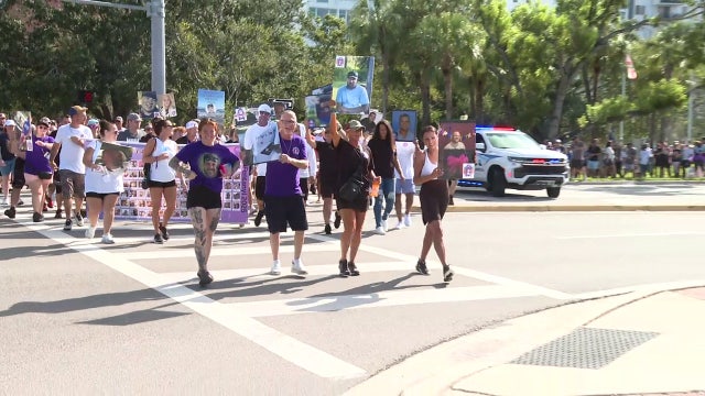 Sarasota Fights Fentanyl Walk brings hundreds out to honor lives lost: 'You can find peace'