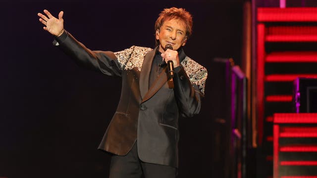 Barry Manilow bringing farewell tour to Tampa