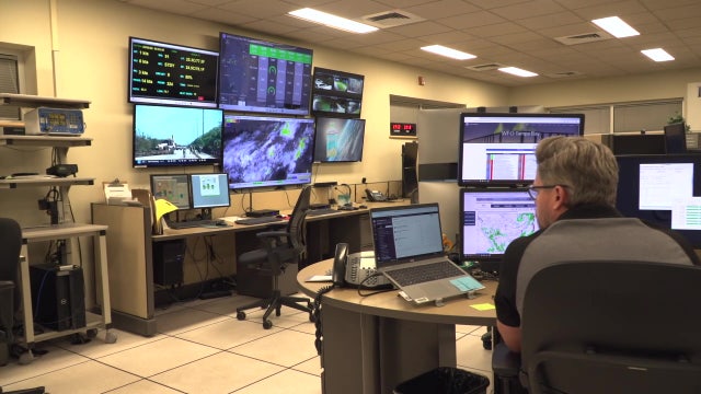 Tampa Bay 24/7: Overnight shift at the National Weather Service