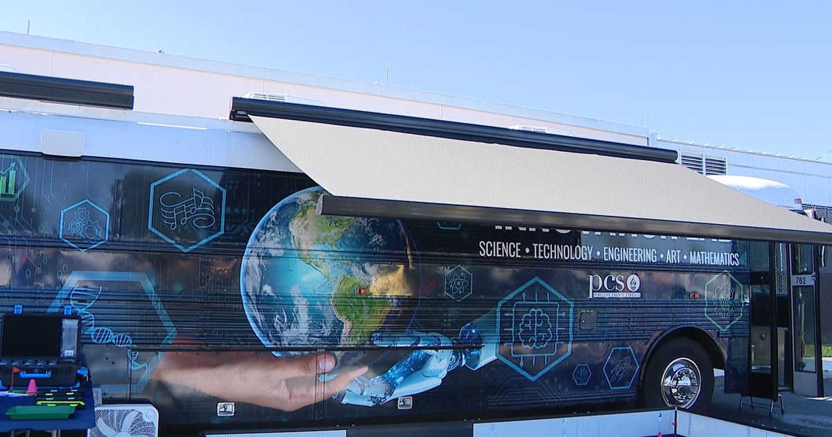 Pinellas County Schools introduce their new science lab on wheels