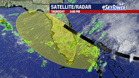 Tropical disturbance shows signs of development near Florida