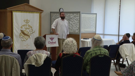 IDF soldier shares experience of Oct. 7 Hamas attacks at Clearwater gathering: ‘One battle in a huge war’