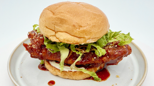 Dinner DeeAs recipe: Korean Fried Chicken Sandwich