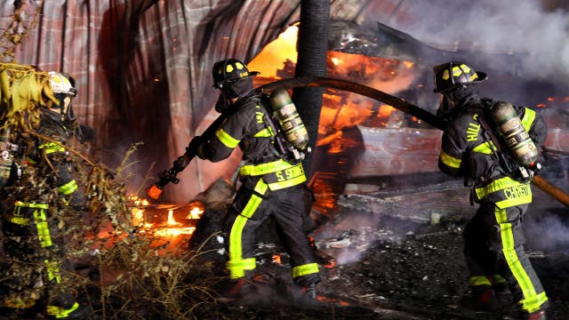 Fire tears through Ruskin manufactured home: HCFR