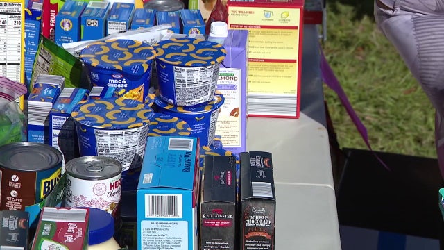 Bay Area photographer organizes food drive to support families while SNAP benefits up in the air amid shutdown