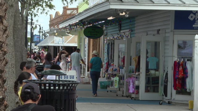 Tarpon Springs festival brings hope to businesses after hurricanes