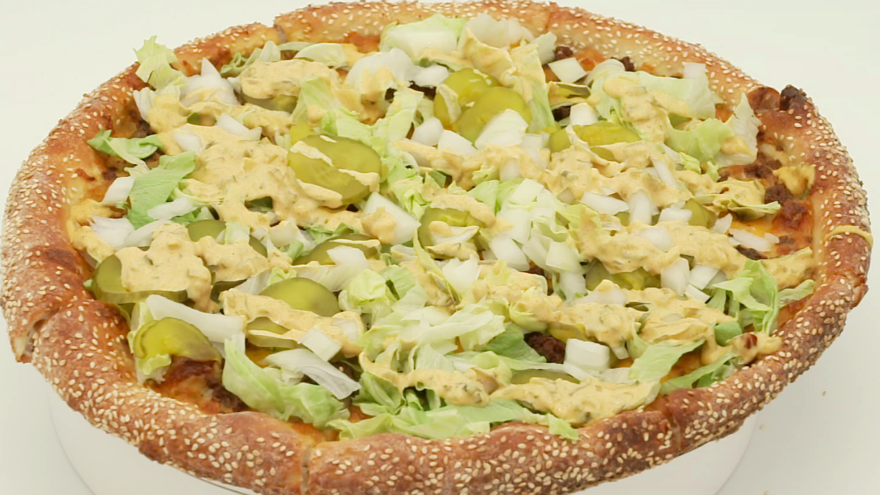 Dinner DeeAs recipe: ‘Return of the Mac’ Burger Pizza