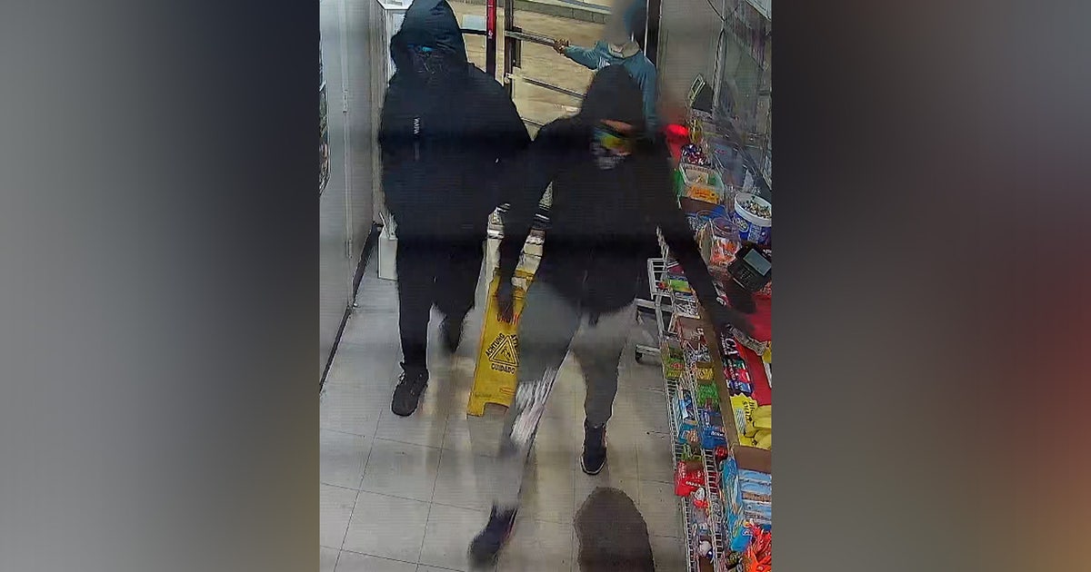 Lake Wales armed robbery at gas station, police looking for two masked ...