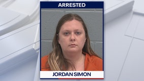 River Ridge High School employee arrested after alleged romantic relationship with student