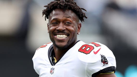 Former Tampa Bay Buccaneer Antonio Brown released from Miami jail to await attempted murder trial