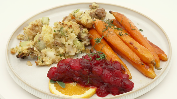 Dinner DeeAs recipe: Cornbread, Sausage & Pear Stuffing