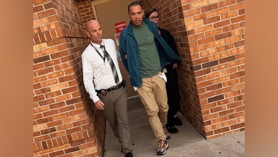 Florida man admits to stabbing victim with make-shift weapon he slept with: LWPD