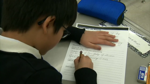 Florida lawmakers push to bring cursive back to classrooms