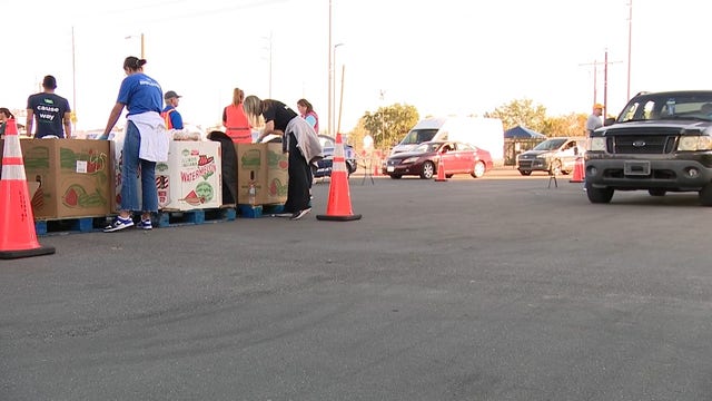 Feeding Tampa Bay helps with the SNAP benefit crisis