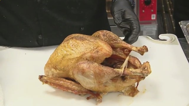 Feeding Tampa Bay serves up 1,500 Thanksgiving meals and shares turkey tips