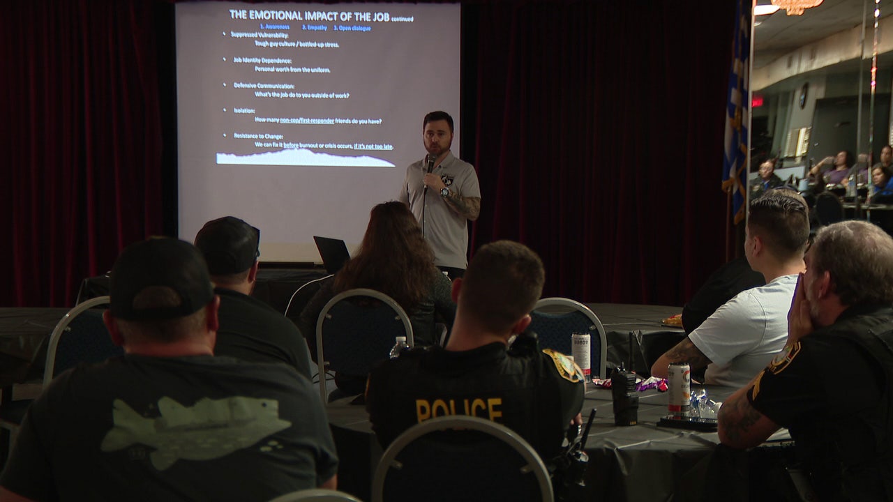 Retired officer who responded to Parkland shooting talks mental stress with Tarpon Springs officers