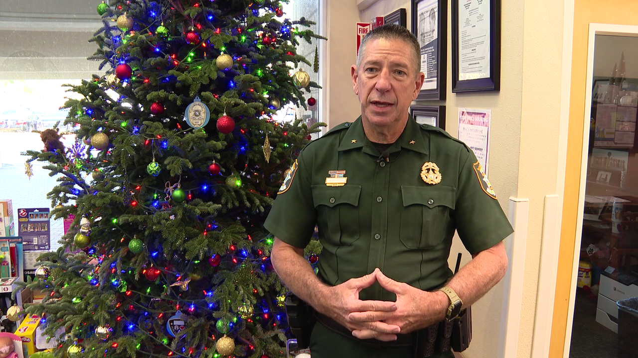 Sarasota Sheriff seeks help to make Christmas special for local kids