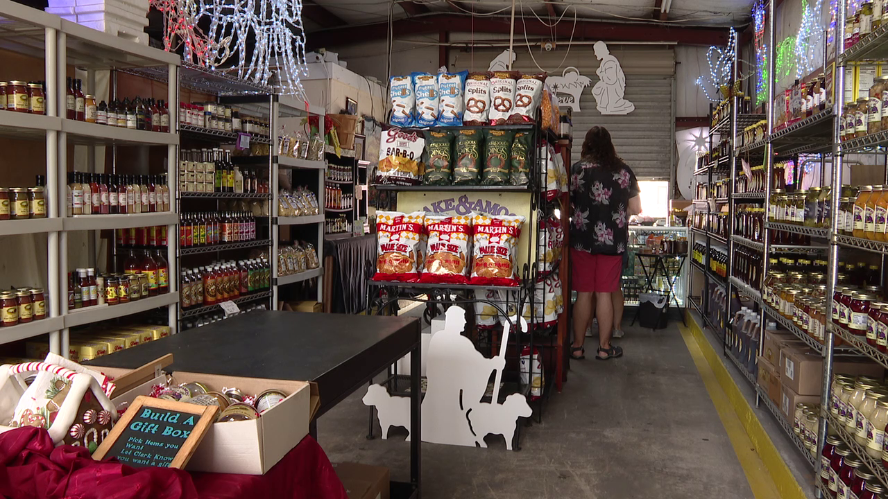 Lake Alfred store known for Amish foods, holiday LED sculptures unlikely to return in 2027