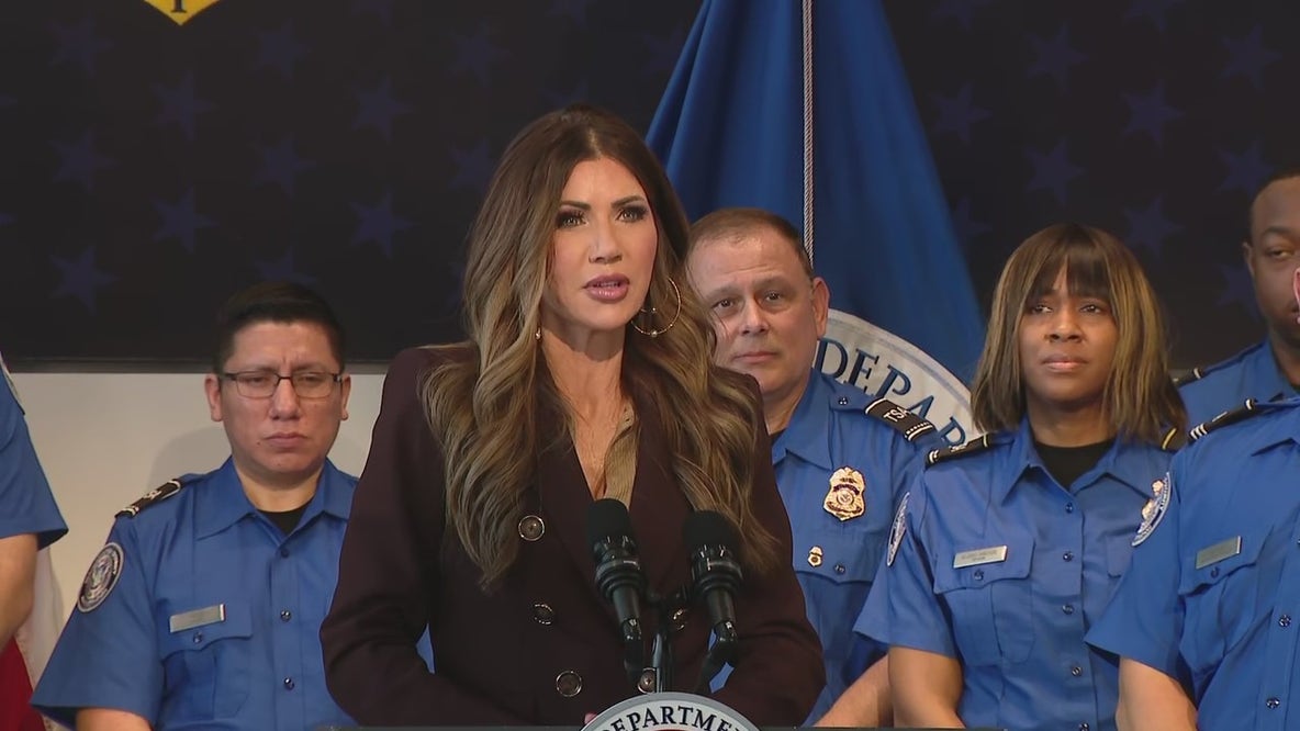Kristi Noem presents $10K bonus checks for TSA officers at TPA