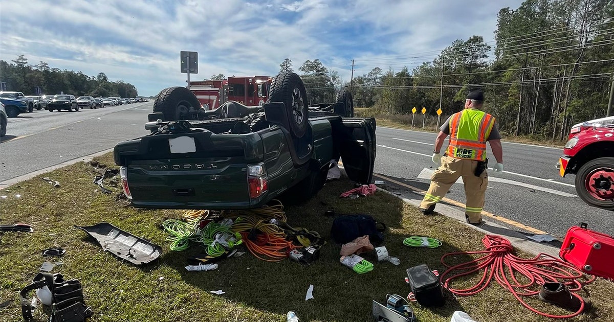 4 hospitalized in Brooksville rollover crash on U.S. 41 | FOX 13 Tampa Bay