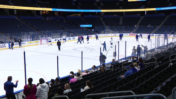 Cancer patients get behind-the scenes with pics and pucks from Tampa Bay Lightning