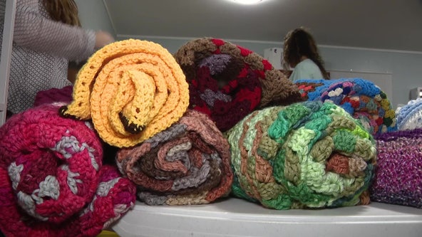 Blanket giveaway helps Tampa Bay families stay warm this holiday season