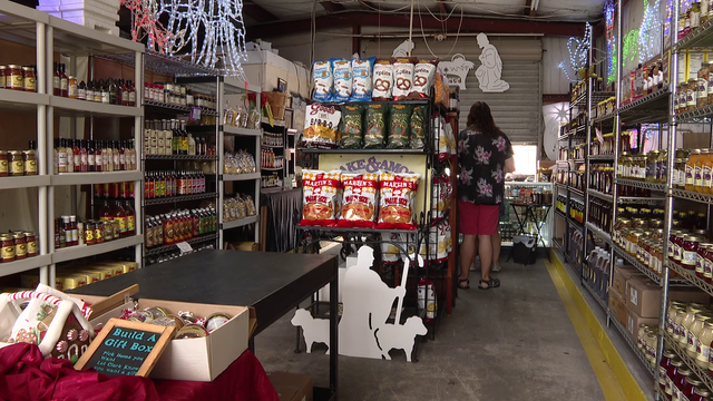 Lake Alfred store known for Amish foods, holiday LED sculptures unlikely to return in 2027