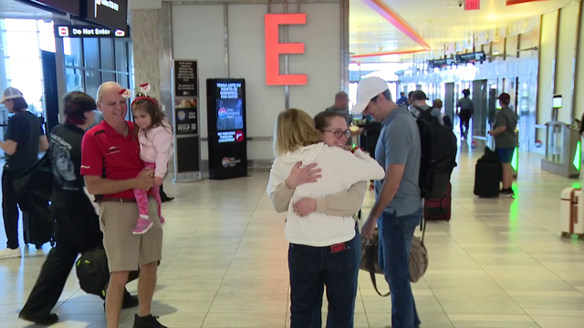 Tampa travelers reunite with family for the holidays